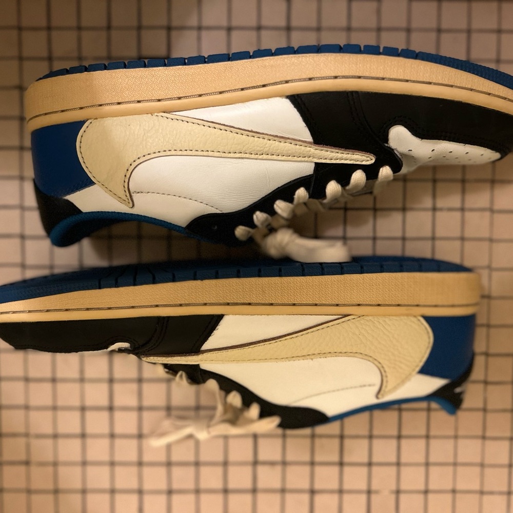 Jordan 1 Low Fragment Design - image 2